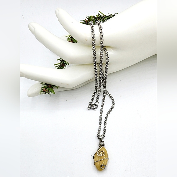 Small round link chain necklace, wirewrapped stone pendant, 21inch, - Picture 1 of 2